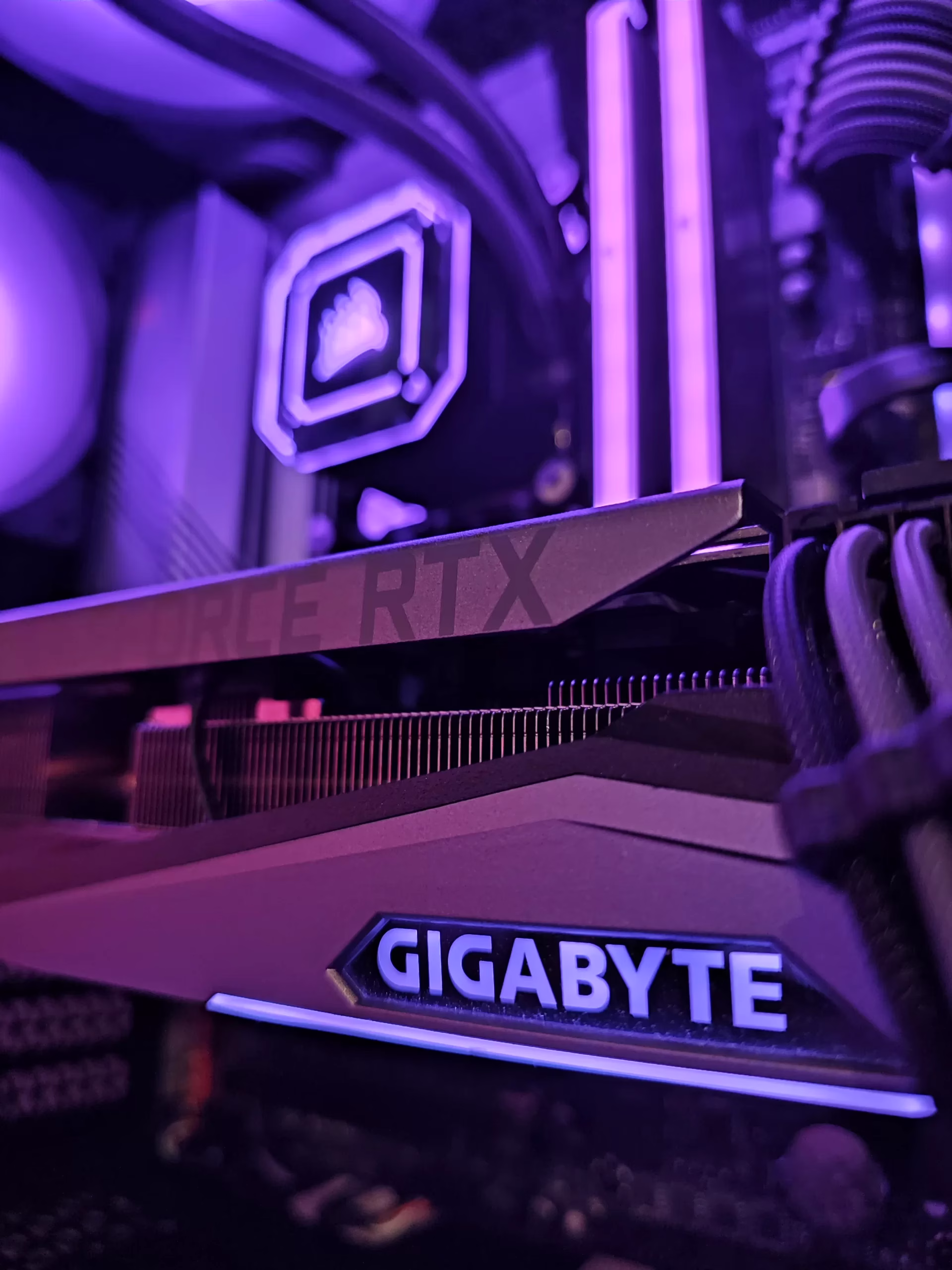 RTX 3080 | Intel Core i5 12600kf | 32 GB DDR4 | 1 TB M.2 | Corsair – Bild 5